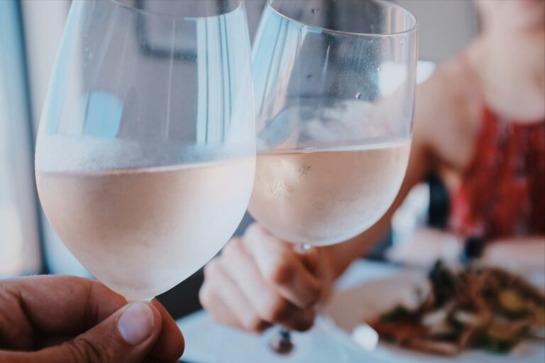 Fransk forårskup: Spar over 35% på charmerende rosé
